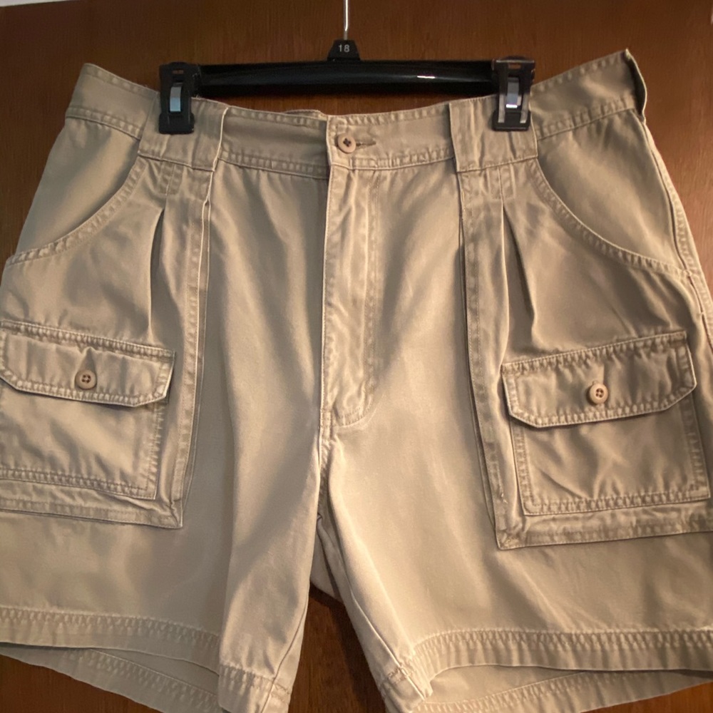 Cabela’s 7 Pocket Hiker Sorts